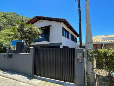 Sobrado para Venda na cidade de S&atilde;o Francisco do Sul no bairro Itagua&ccedil;u