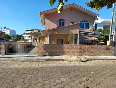 Casa / Sobrado para Venda na cidade de S&atilde;o Francisco do Sul no bairro Enseada